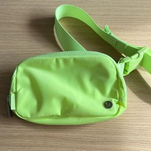 Lululemon Everywhere Belt Bag Faded Zap